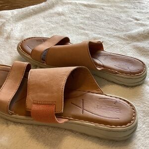 Born tan sandals